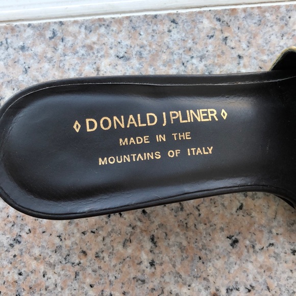 DONALD J. PLINER WOMENS SANDALS SIZE 5 M - Picture 3 of 11